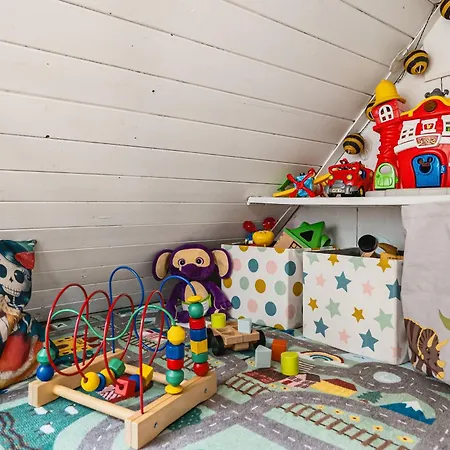 Hébergement de vacances Dinbnb I Family Dream In I Playroom I Private Garden *