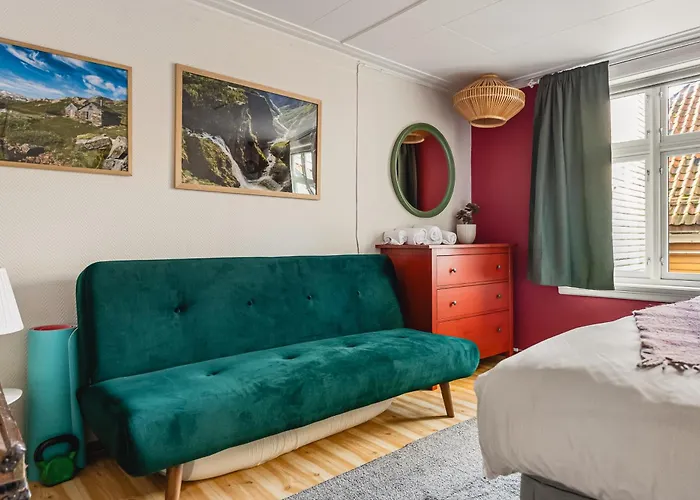 Dinbnb I Family Dream In I Playroom I Private Garden بيت للعطل برغن