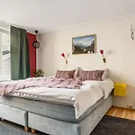 Dinbnb I Family Dream In I Playroom I Private Garden